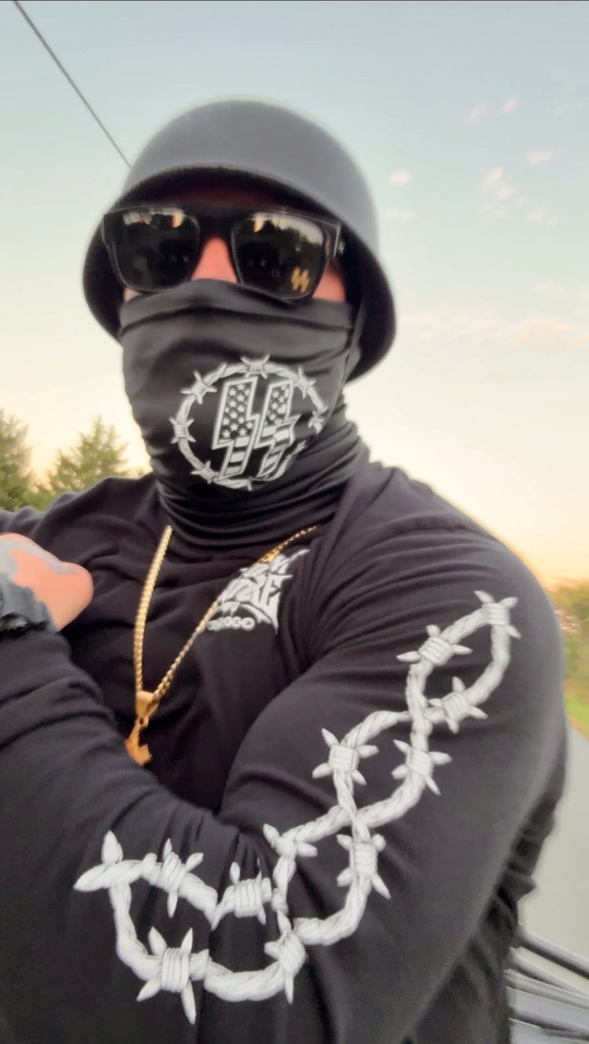 Bolts & Barb Crime Mask